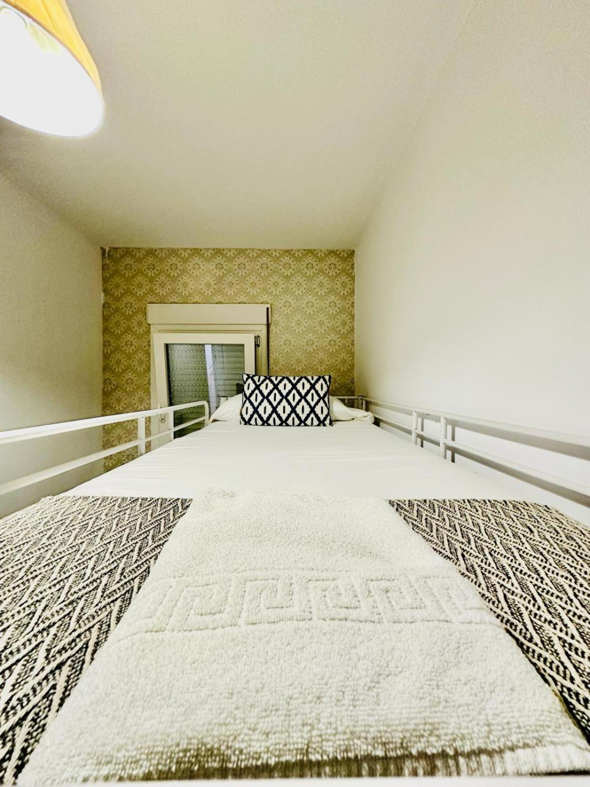 Apartamento Turistico Pizarro Мерида Экстерьер фото